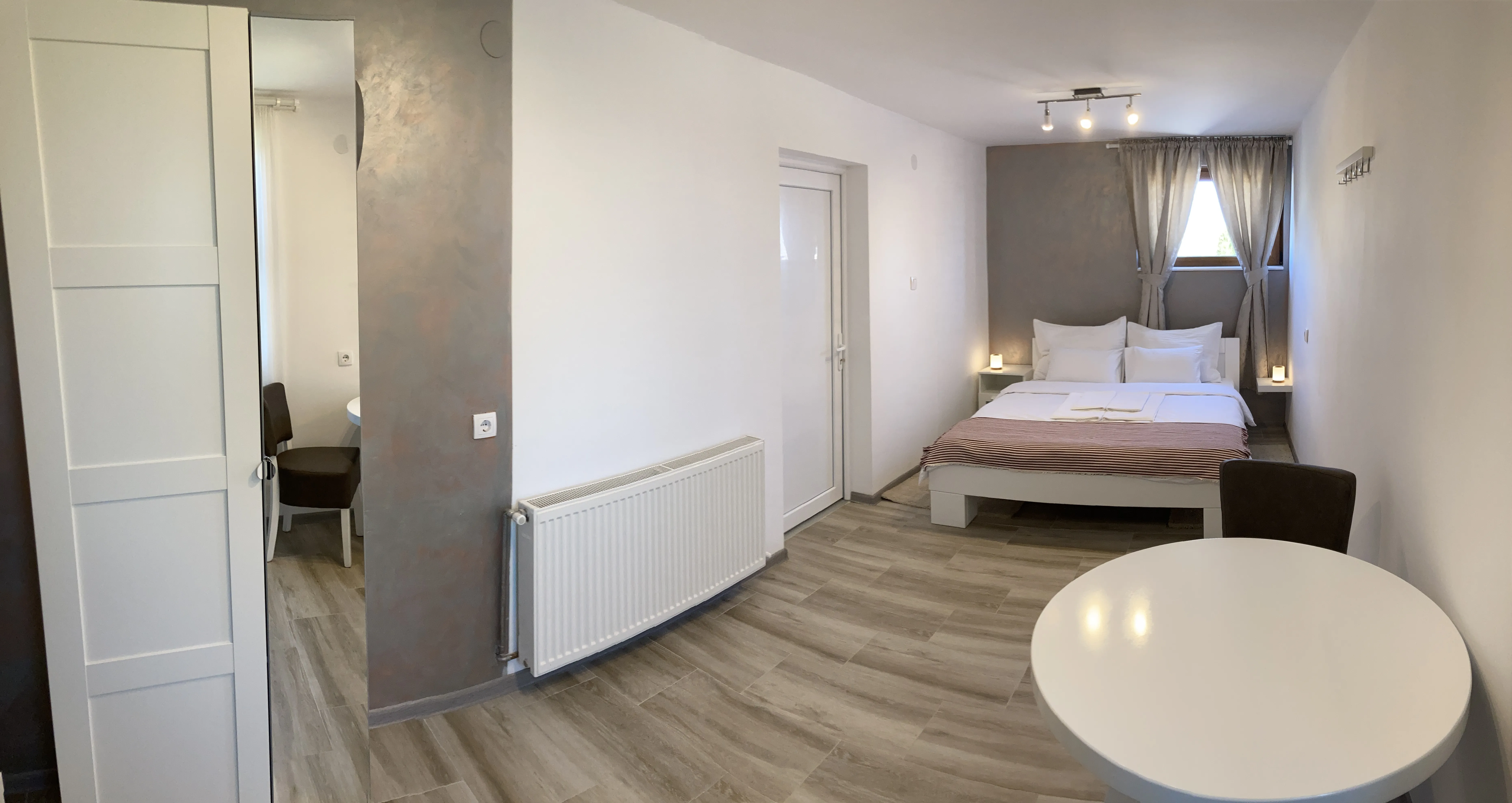 Soba – pogled na baštu